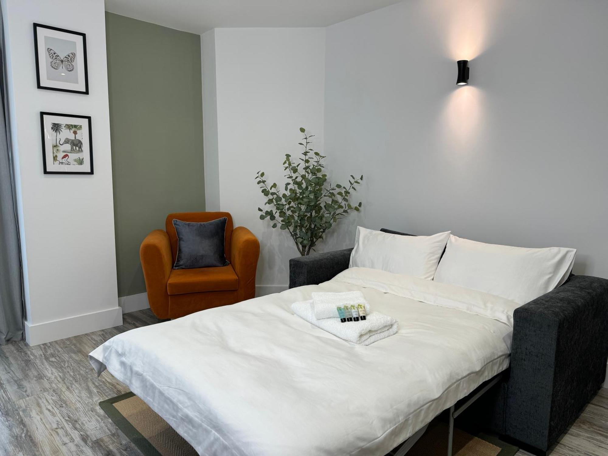 Modern One-Bedroom Apartment Swindon Luaran gambar